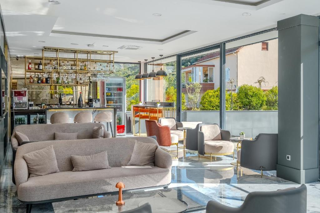 Montenegro Lodge - 4