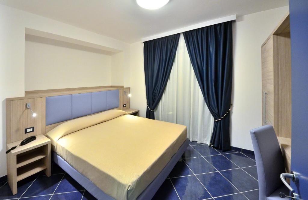 Astro Suite Hotel — Pokoje in Cefalù, Sycylia