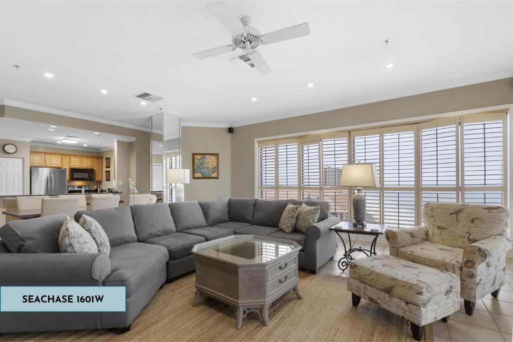 SeaChase 1601W by Liquid Life, Orange Beach