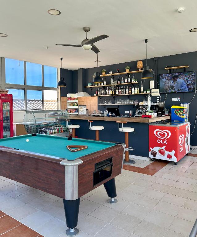 Apartamentos Santa Teresinha — Restaurant & bars in Alvor, Faro