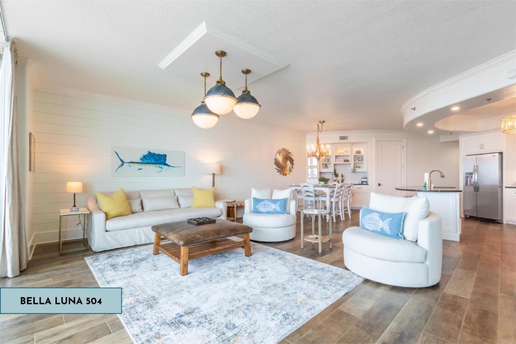 Bella Luna 504 by Liquid Life, Orange Beach