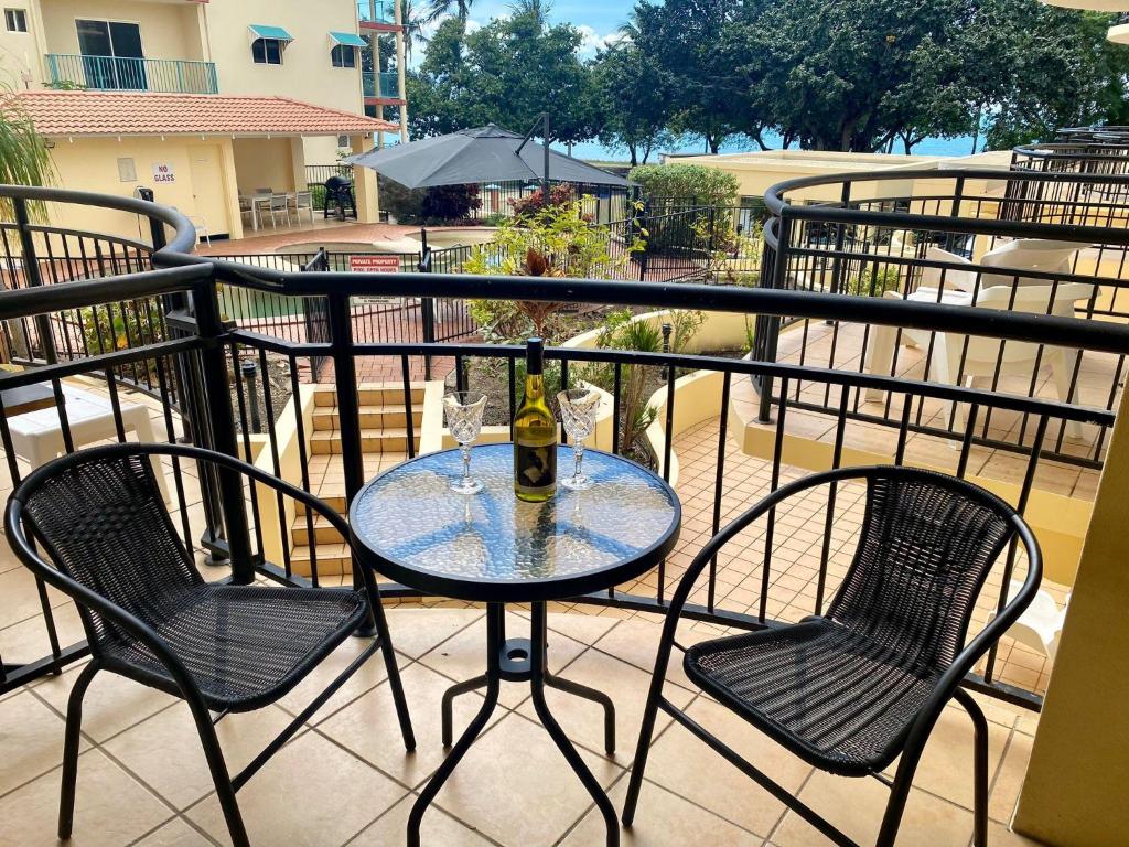 Within reach of the beach!, Townsville