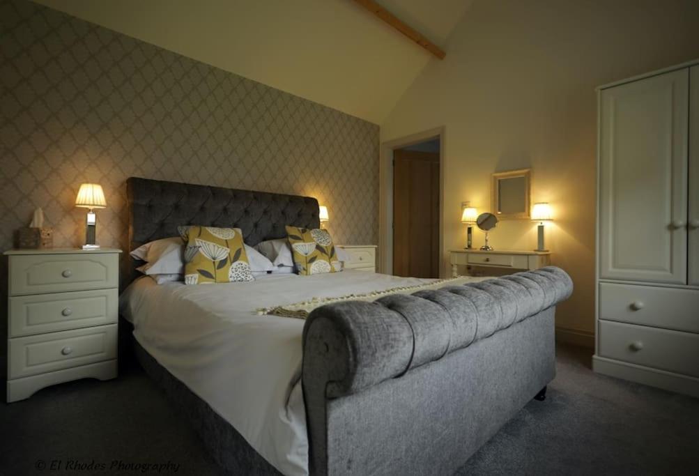 Pretty Garden Cottage, Tollerton