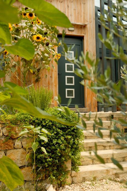 Mawa Cottage - 2
