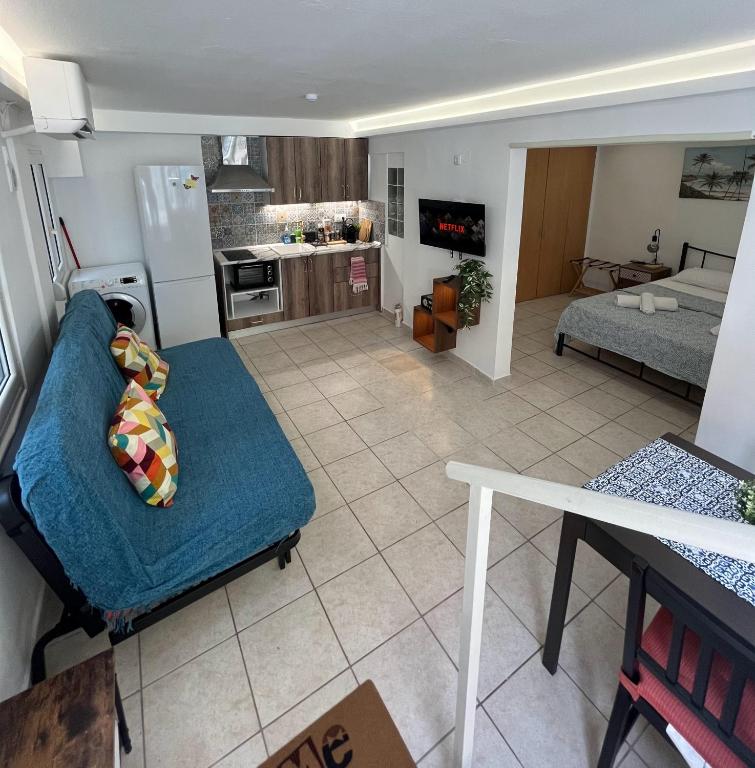 SKG Retreat Emerald - 5min from Metro & Seafront, Soluň