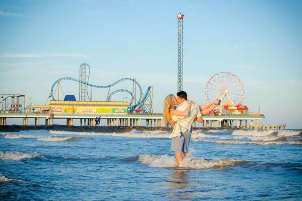 Le Bleu Sirene, Galveston