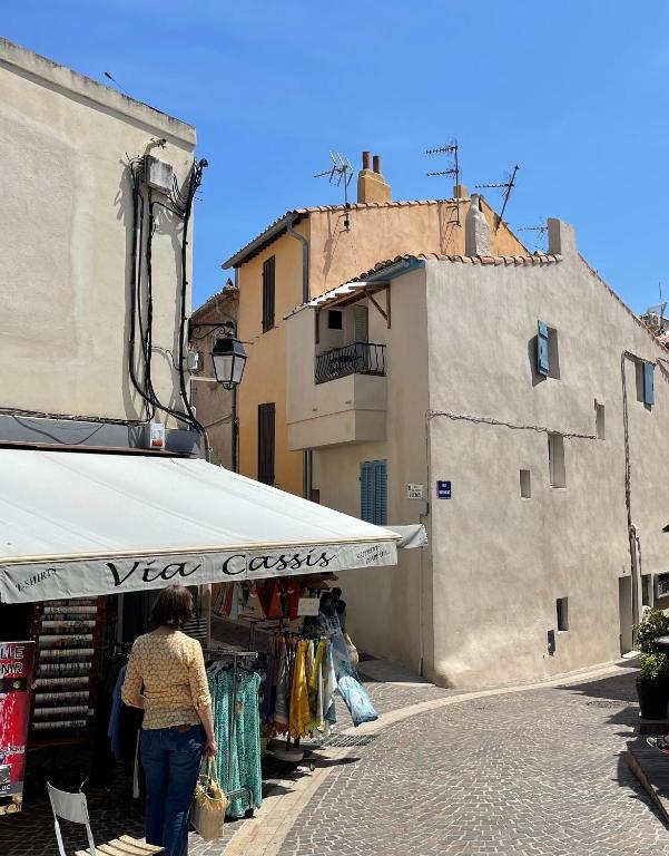 appartement cosy à 10 mètres du port de Cassis - 2