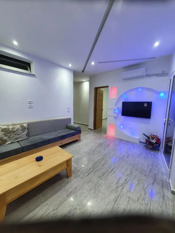 Appartement rasjebel, hotel in Raʼs al Jabal