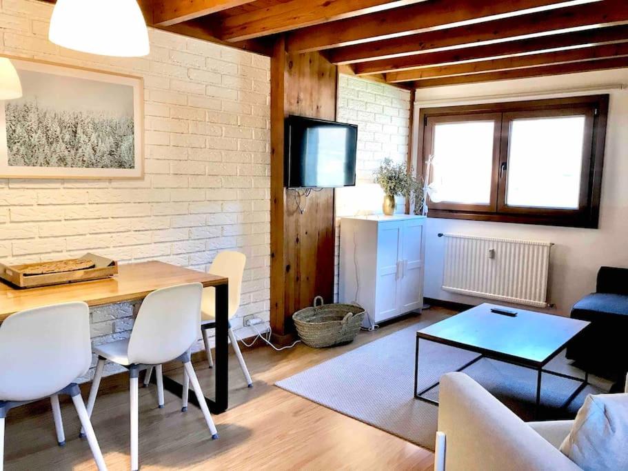 S4 eraclau - La Pichòta en SAPPORO VIELHA, Vielha