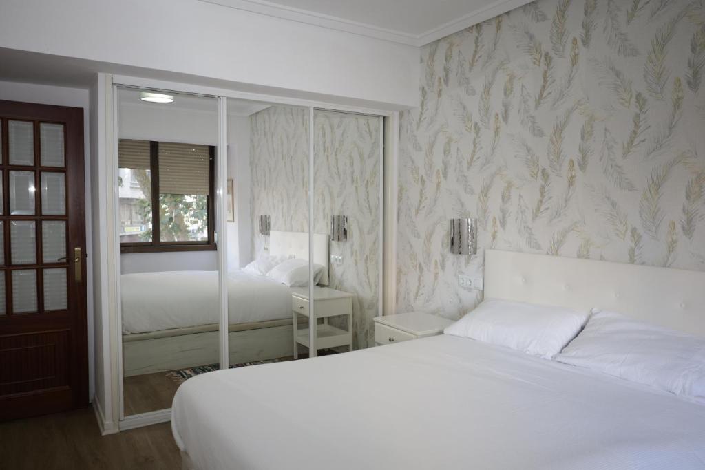 Precioso apartamento con patio - 3
