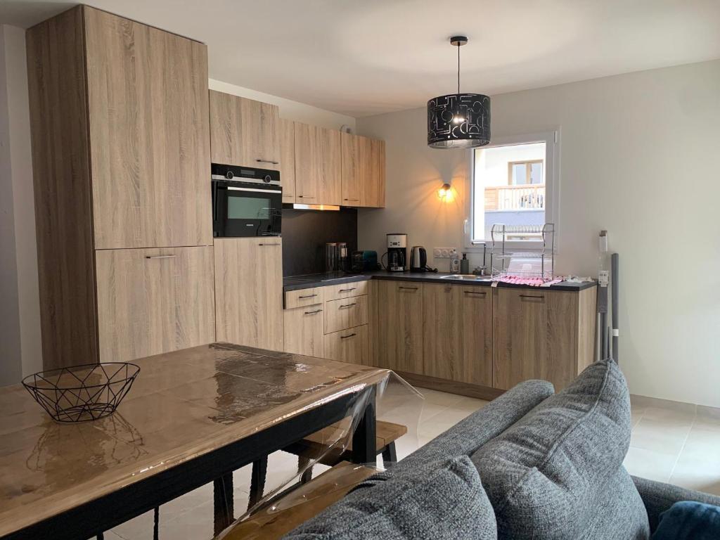 Appartement moderne à Brides-les-Bains, 4 pers, parking couvert inclus - FR-1-512-279 - 2