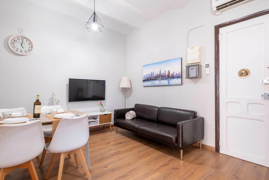 Fira Barcelona Apartment - 4