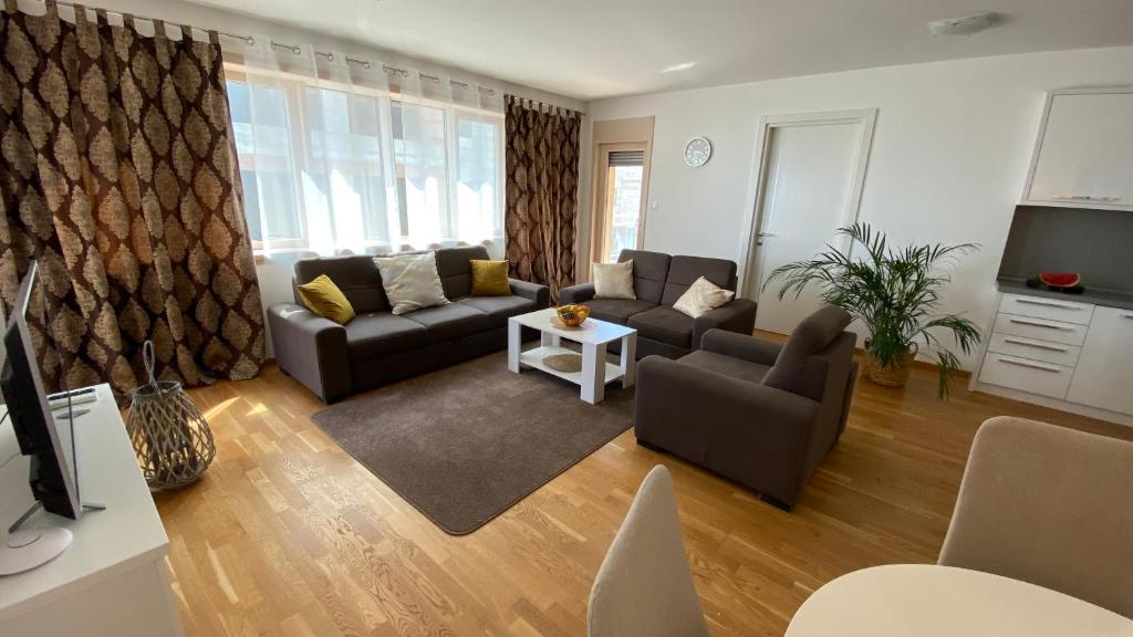 Four Views Apartments - 2