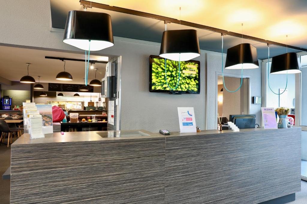 Sure Hotel by Best Western Limoges Sud フロント・ロビー