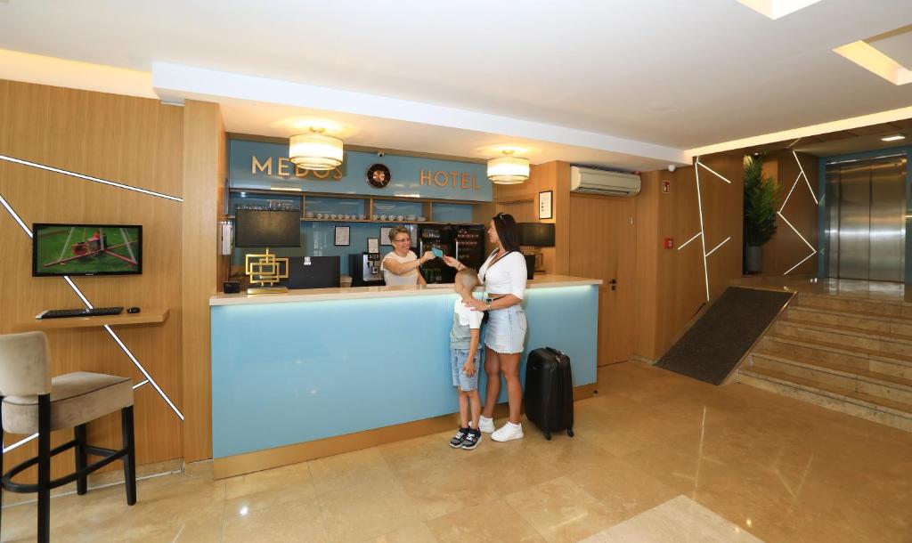 フロント・ロビー