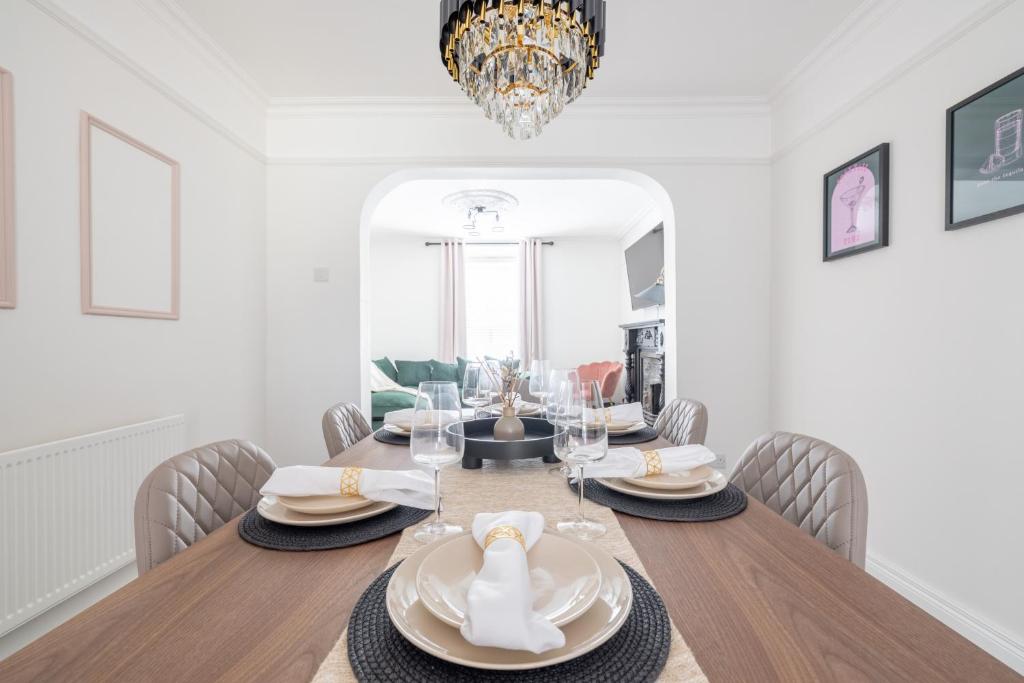 Primrose, Derry Londonderry