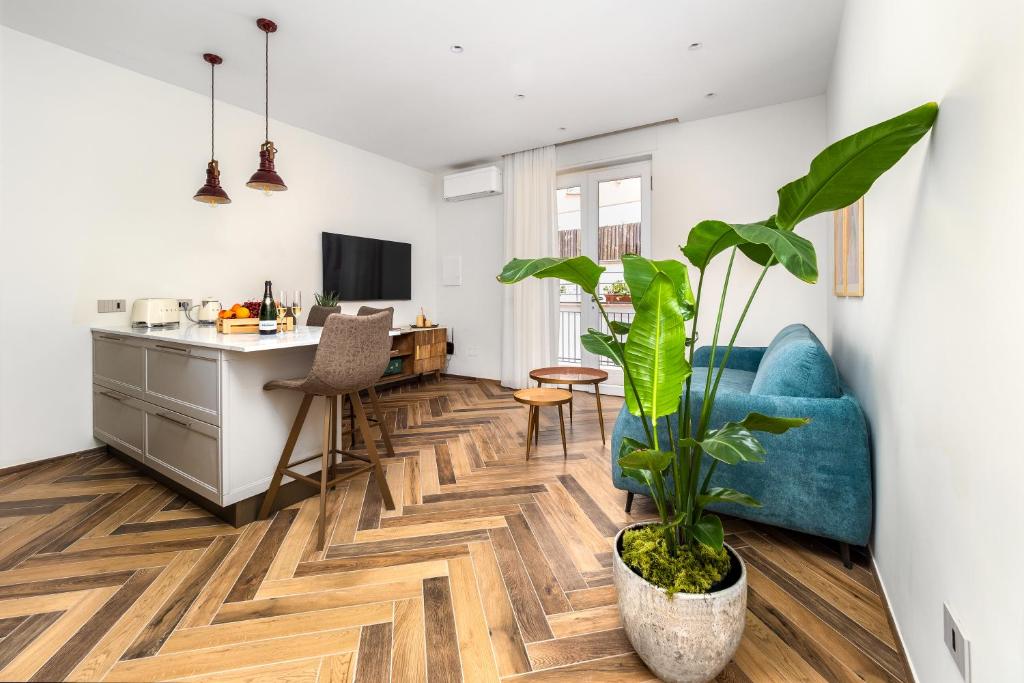 Futura Funky House - De Vivo Realty Sorrento - 2