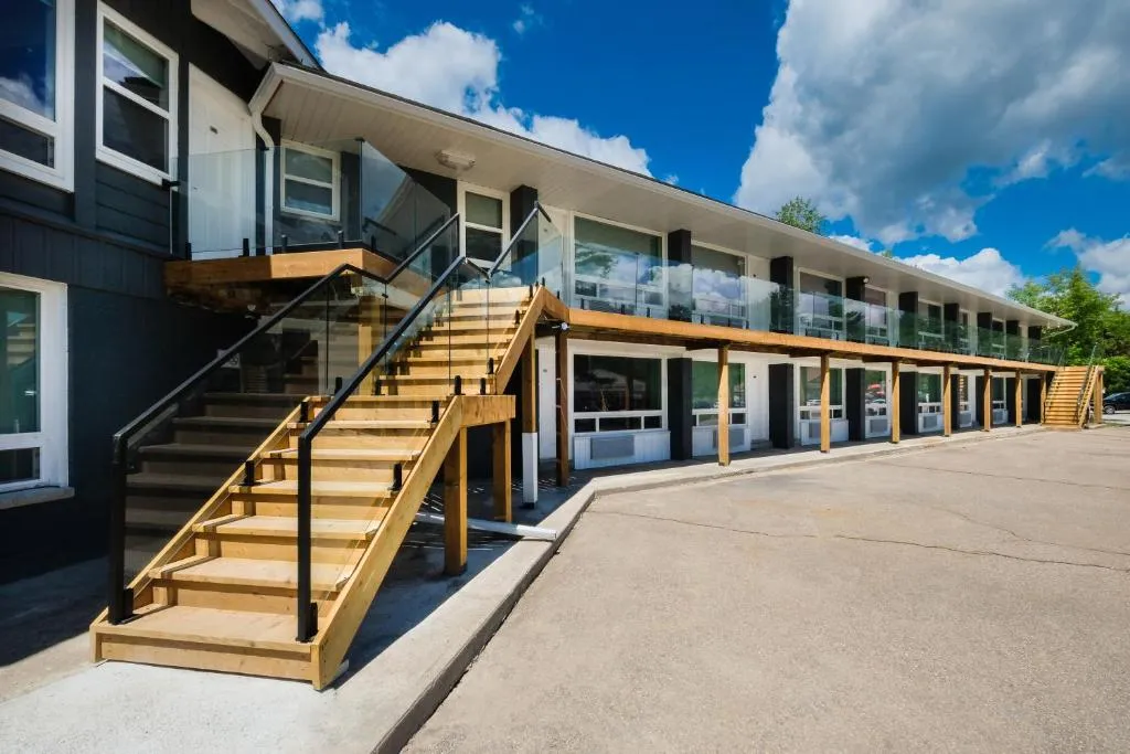 Stay Inn Muskoka, hotel in Gravenhurst