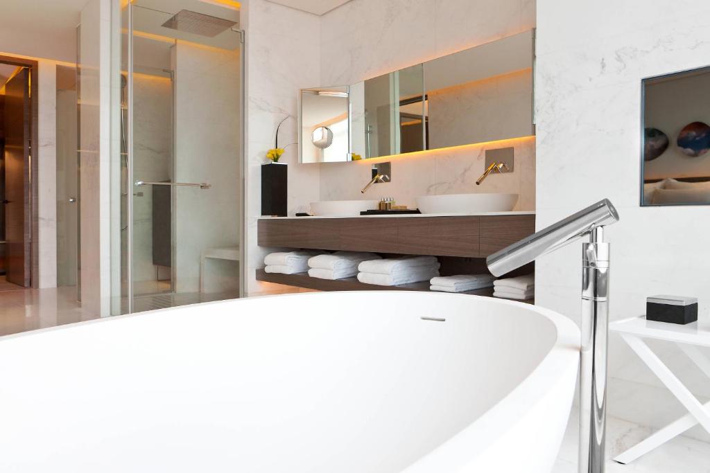 Bathroom, Le Méridien Taipei in Taipei