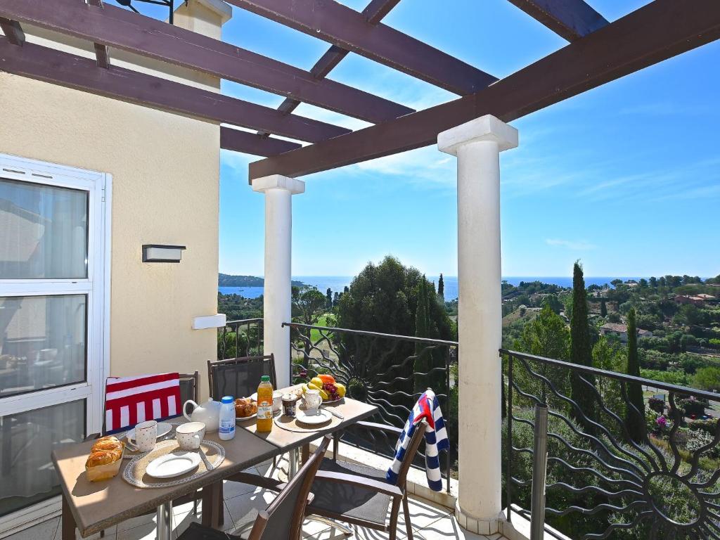 Apartment L'Esquinade - FH205 by Interhome - 1