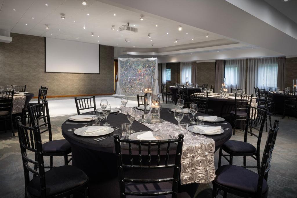 Tárgyalóterem/bálterem