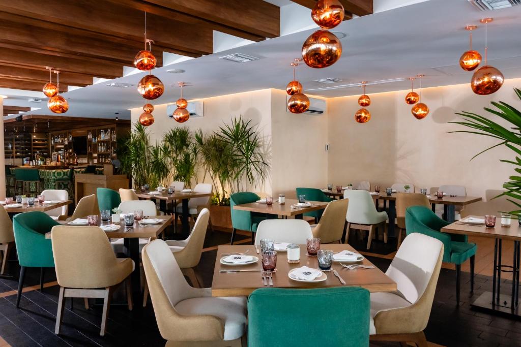 The Reef 28 Hotel & Spa - Luxury Adults Only - All Suites - With Optional All Inclusive - 4