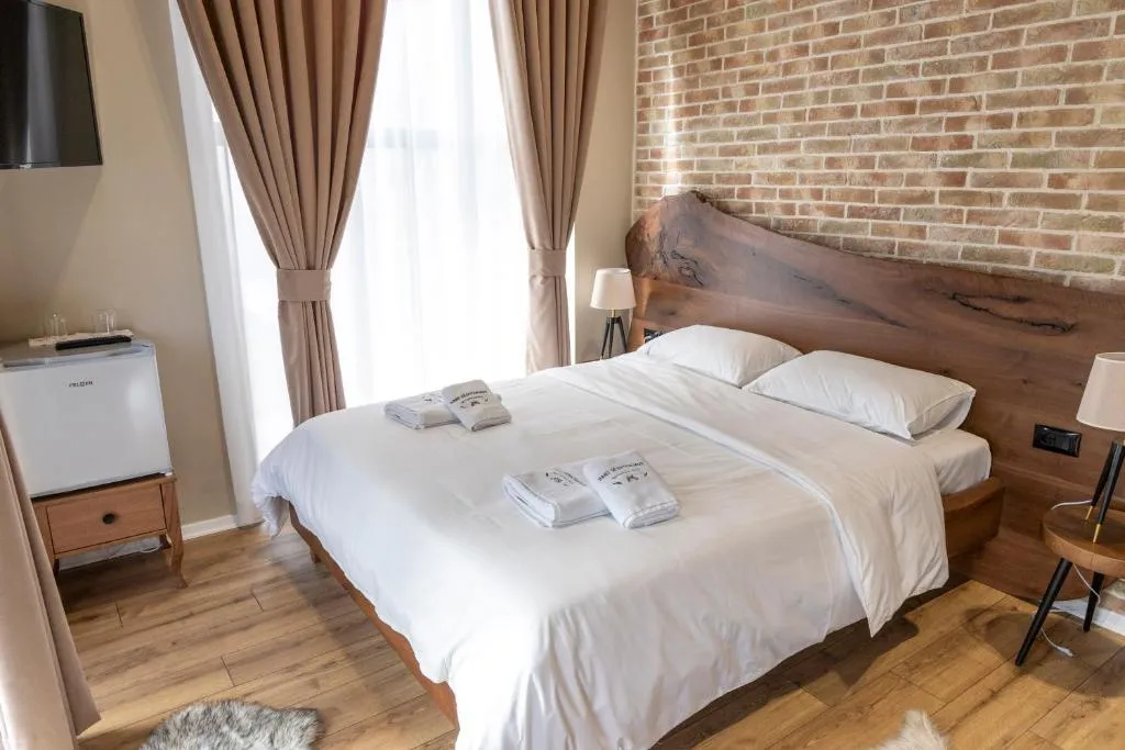 Hani Gështenjave, hotel v destinaci Pogradec