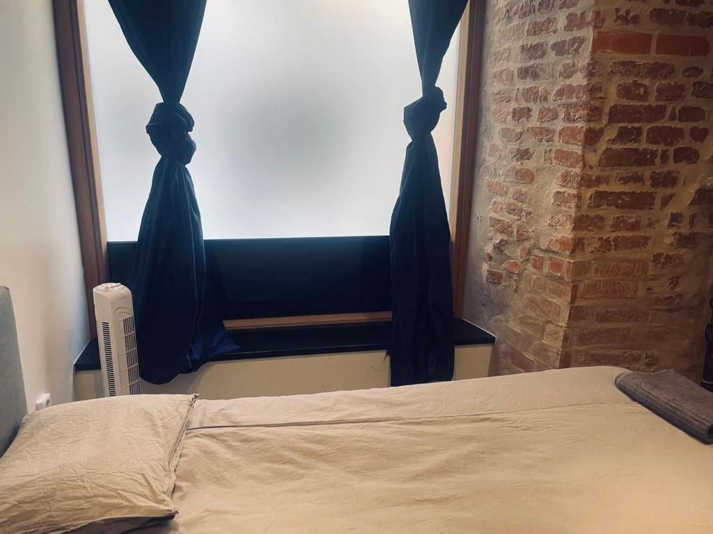 Travel box no window studio 2 now with AC, Stockholm