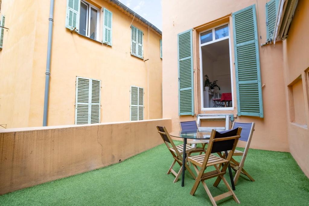 Appartement spacieux vieux Nice - 3