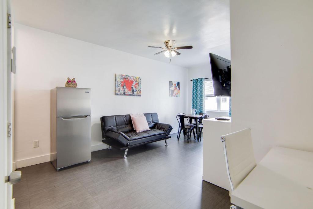 Charming Large Studio Near Ocean Dr - South Beach, Miami Beach