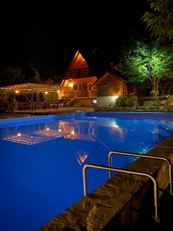 Blue Village Lux - 1