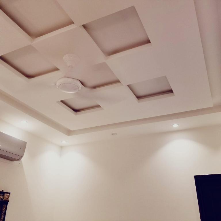 DHA 7 Lahore - Spacious well furnished 2 bedroom apartment, Lahore