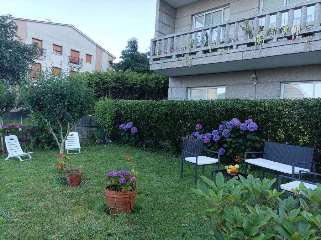 Acogedor apartamento con jardín - 4