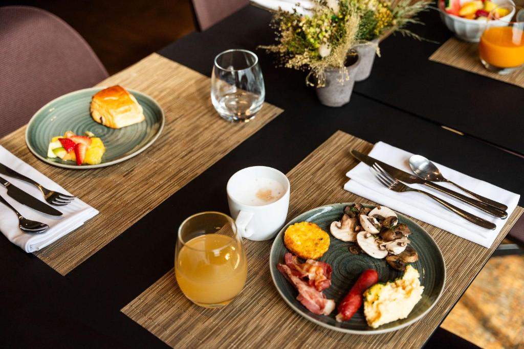 Best Western Premier Le Masq Hotel - 2