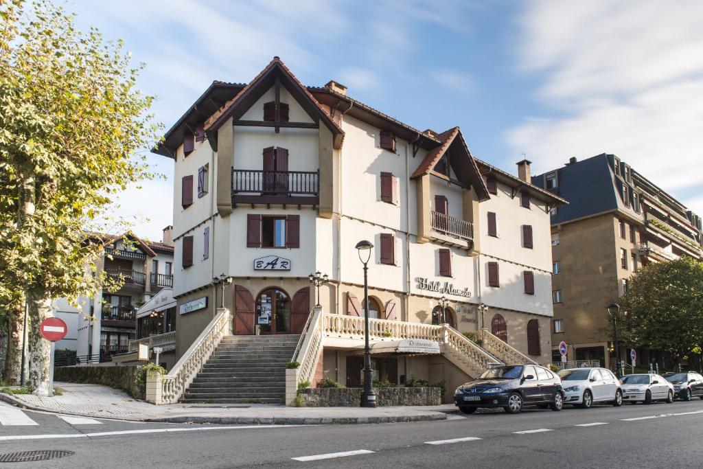 Hotel Alameda — Hotel in Zarautz