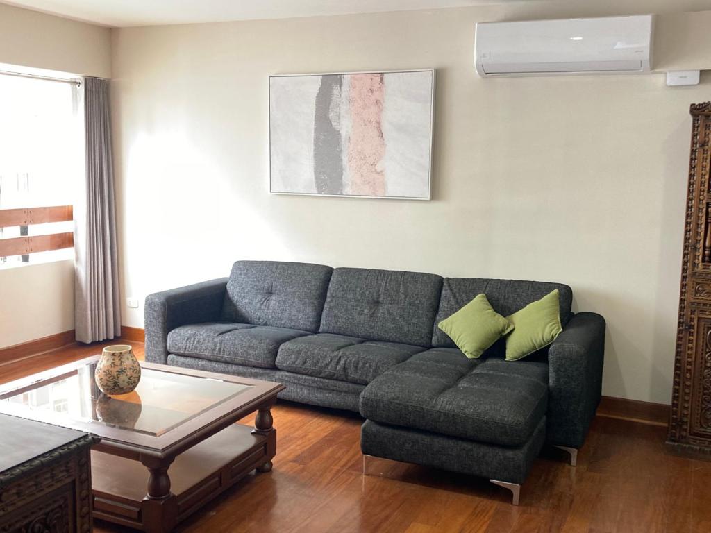 Apartamento completo y cómodo en Av Pardo Miraflores - 2