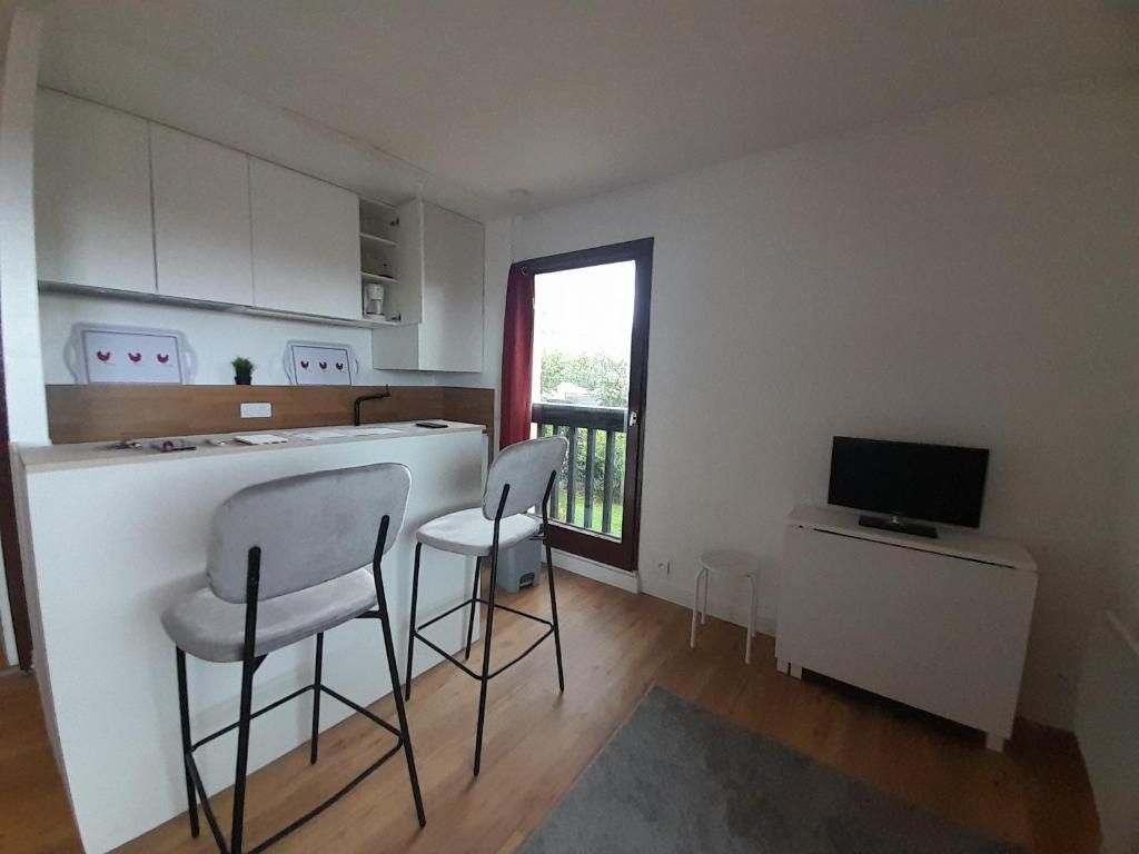 Studio Renové avec Balcon à Deux Pas des Plages d'Anglet - 2