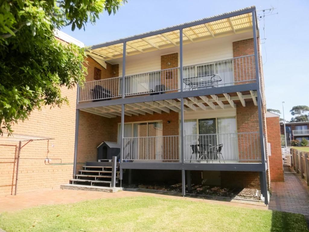 Lifes A Beach, Mirador