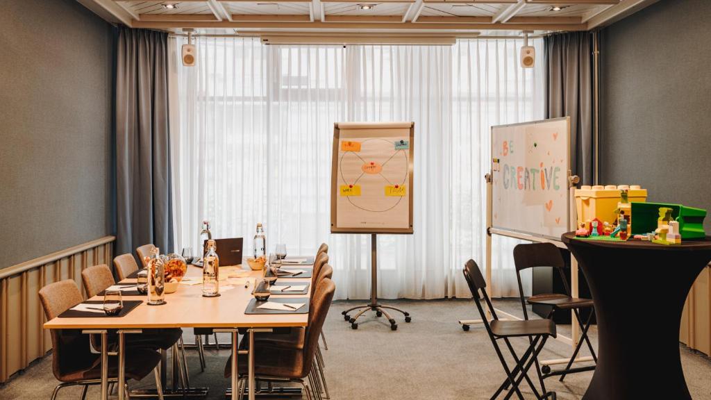 ศูนย์ธุรกิจ