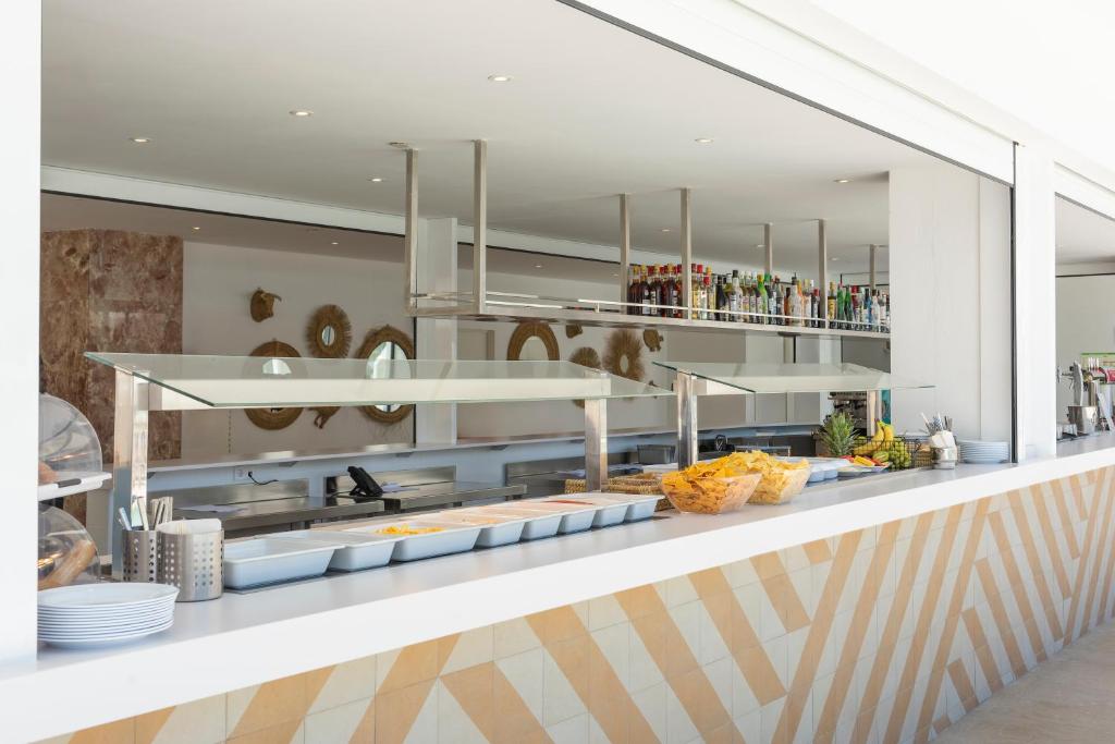 Hotel Palia Tropico Playa — Palma Nova, Balearic Islands