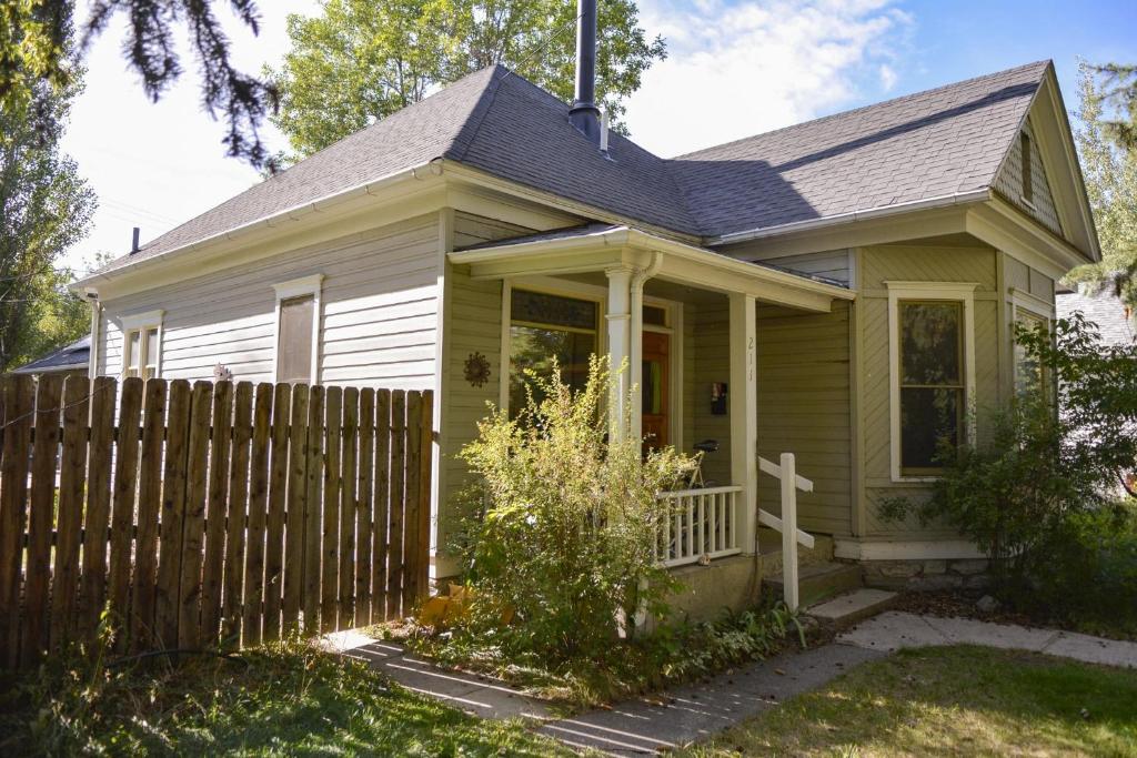 Just Two Blocks From Downtown Bozeman, The Dahlia House Is A Tucked Away Retreat, Bozeman