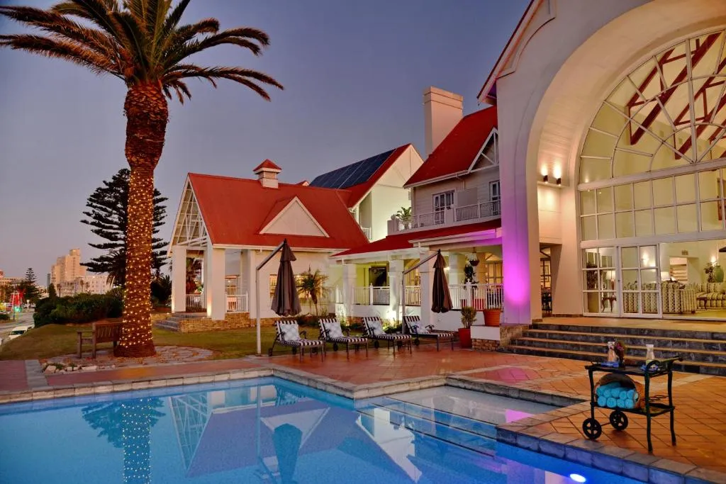 Courtyard Hotel Gqeberha, hotel in Port Elizabeth