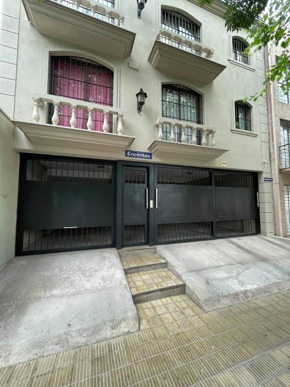 Acogedor departamento a metros del Parque San Martín y Arístides - 4