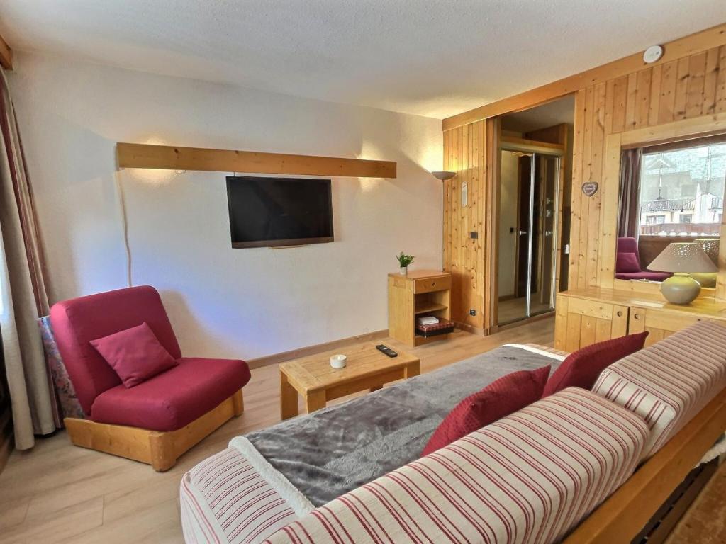 Grand studio mezzanine avec parking couvert, proche des pistes - FR-1-411-868 - 4