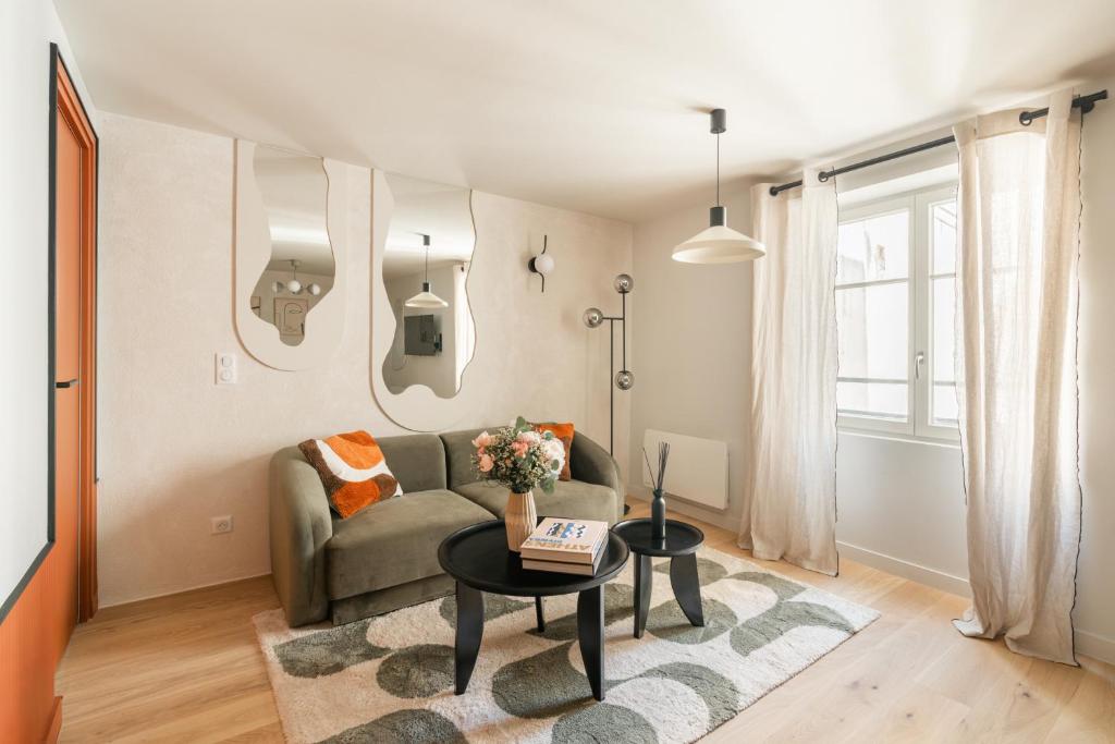 Sereners - Rue Saint Denis - 3