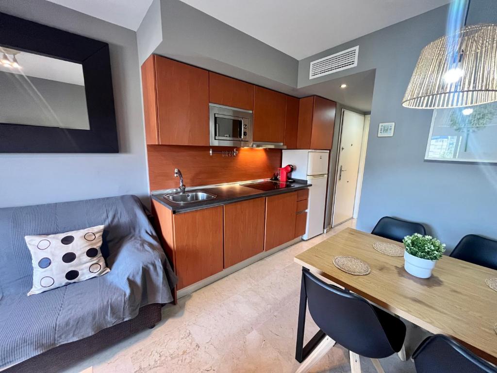 Precioso apartamento de una habitacion con parking y piscina - 3