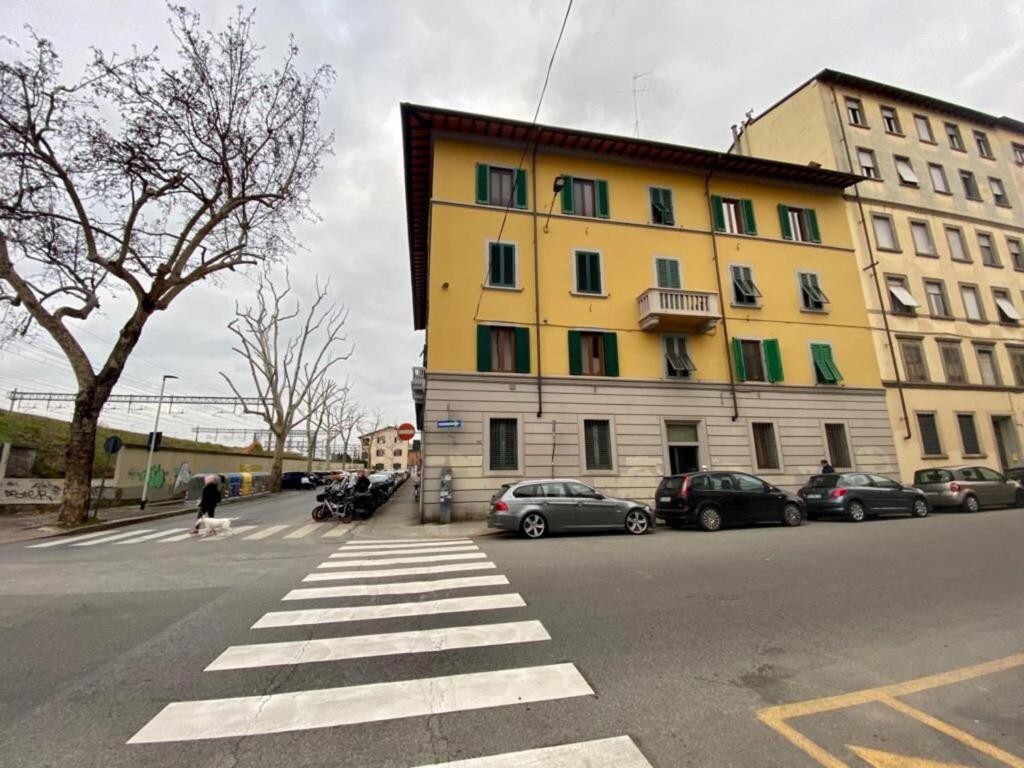 Italian Experience-Vintage Apartment in Florence - 4
