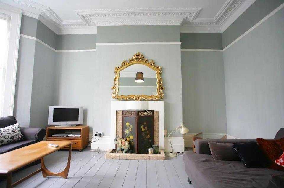 Large House by the Sea, St. Leonards