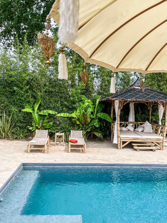 Charmante villa avec piscine chauffée, proximité des plages - 2