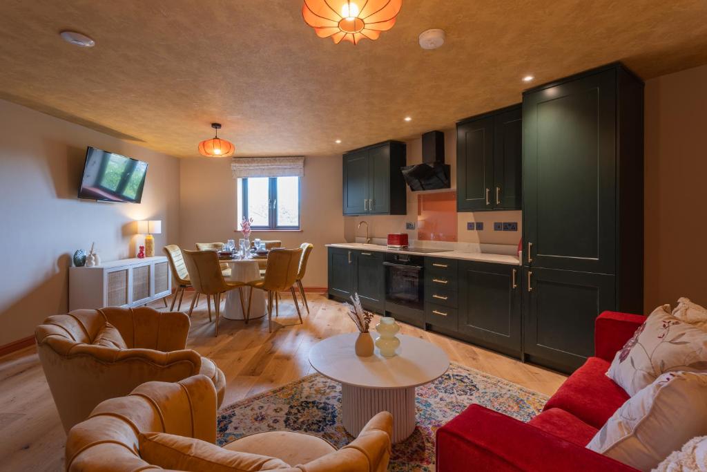 Gray - 2 Bedroom Luxury Apartment by Mint Stays, Bristol